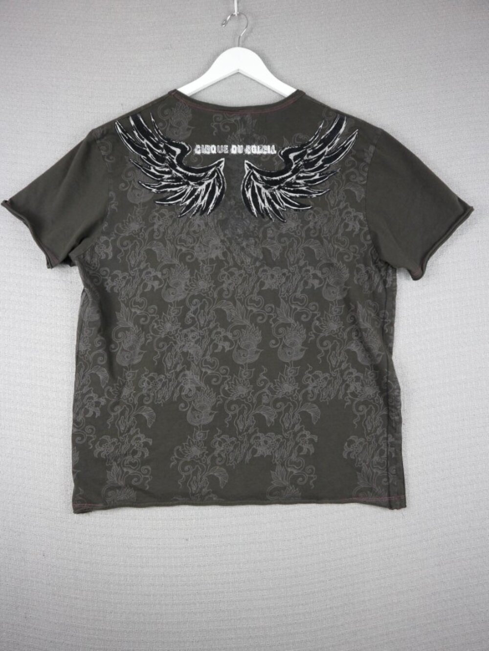 Cirque Du Soleil Mens T Shirt Wings Charcoal Size XL Rare Design Y2K Grunge